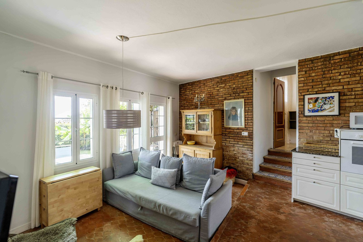 906674788455a0c1a4f0a0c98c6b9364 - 9