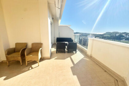 91573d250db5e70433f9f381ad96414f - 11