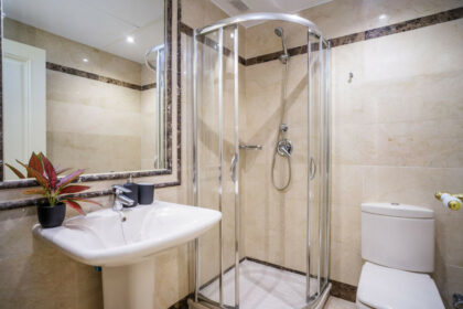 91802aa637cbe55fba813614be6b7c4e - 12