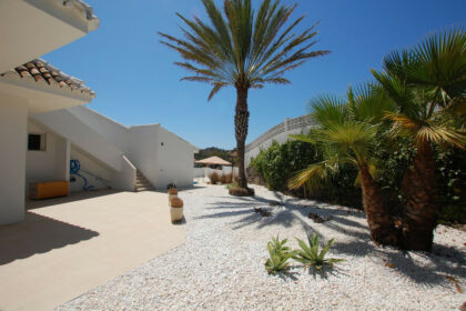 91e545256e1678aadc497e733d25c9b6 - 56