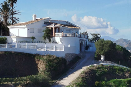 91e545256e1678aadc497e733d25c9b6 - 77