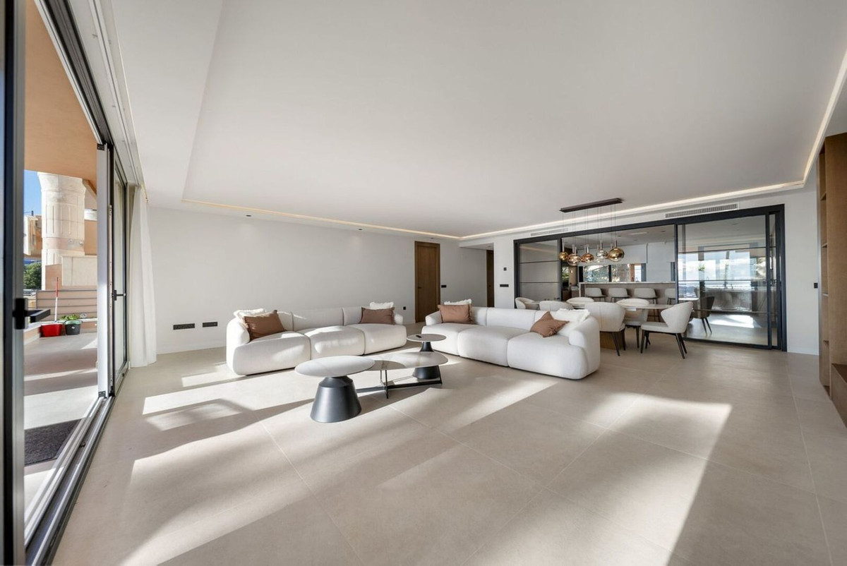 91e6eaea63f95ce1dca9134c8819503e - 11