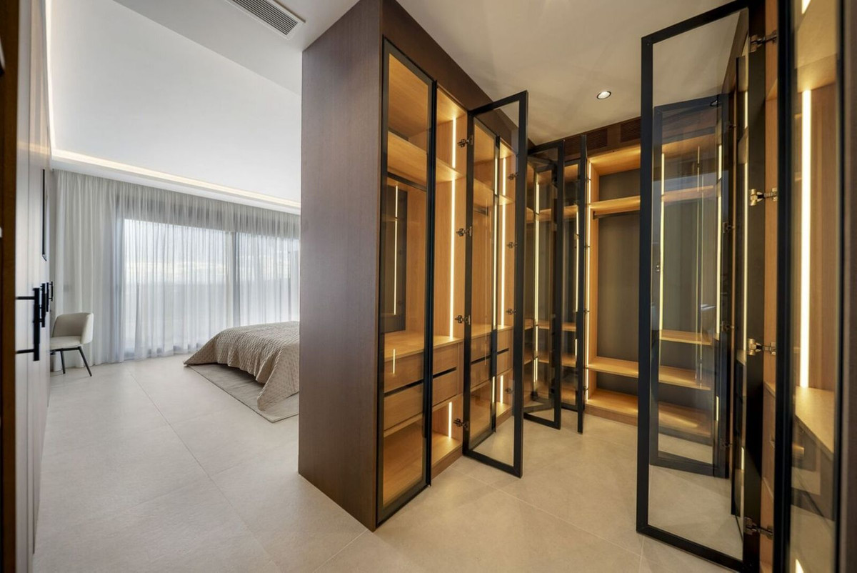 91e6eaea63f95ce1dca9134c8819503e - 22