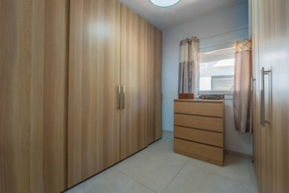 922bccd14ea5f4d3a727fbeafb86922b - 24