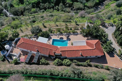 922bccd14ea5f4d3a727fbeafb86922b - 31