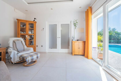 922bccd14ea5f4d3a727fbeafb86922b - 9