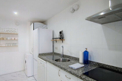 9263b79a53a37a4a4130f69a0360f9c6 - 19