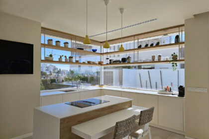 92812ee109c744043e37cc9e49e01e56 - 12