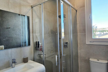 92812ee109c744043e37cc9e49e01e56 - 24