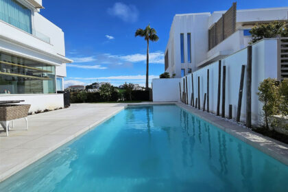 92812ee109c744043e37cc9e49e01e56 - 26