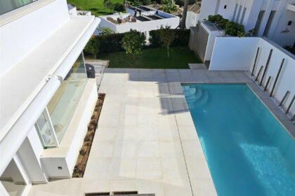 92812ee109c744043e37cc9e49e01e56 - 44