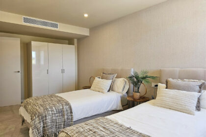 92812ee109c744043e37cc9e49e01e56 - 55