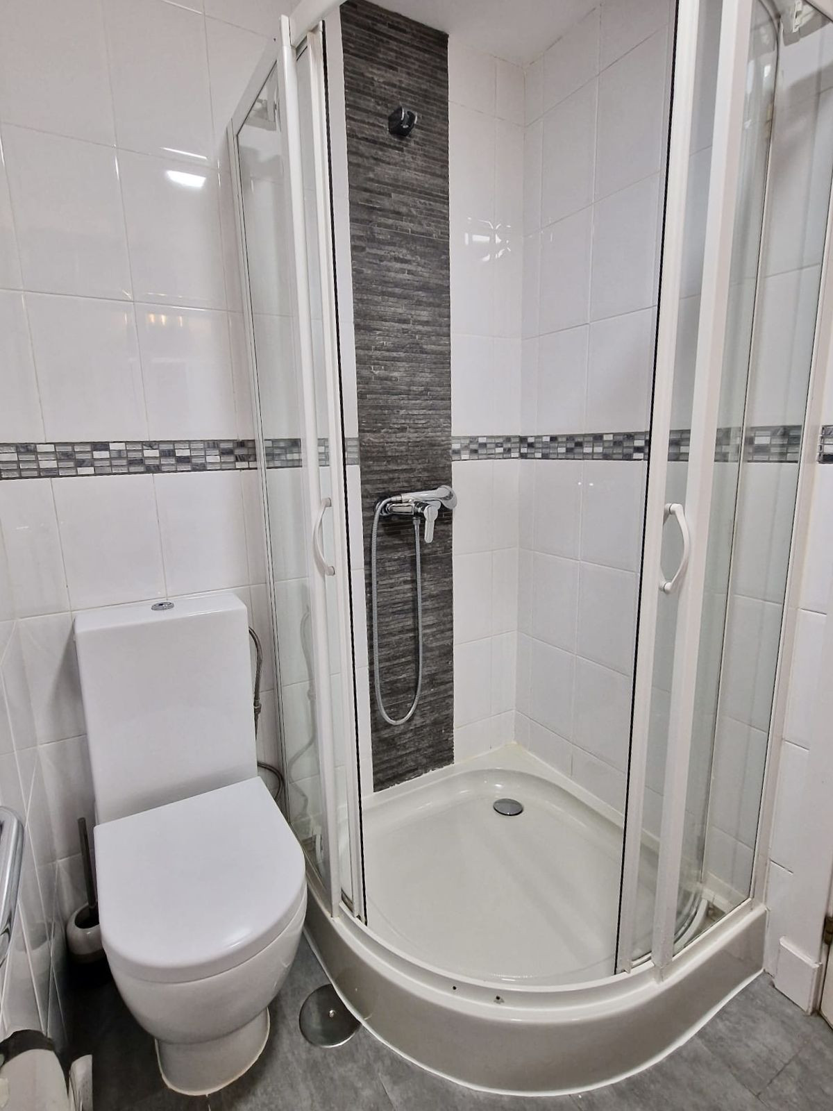 92ff7a9a35d5b08ece9c0749e5851846 - 26