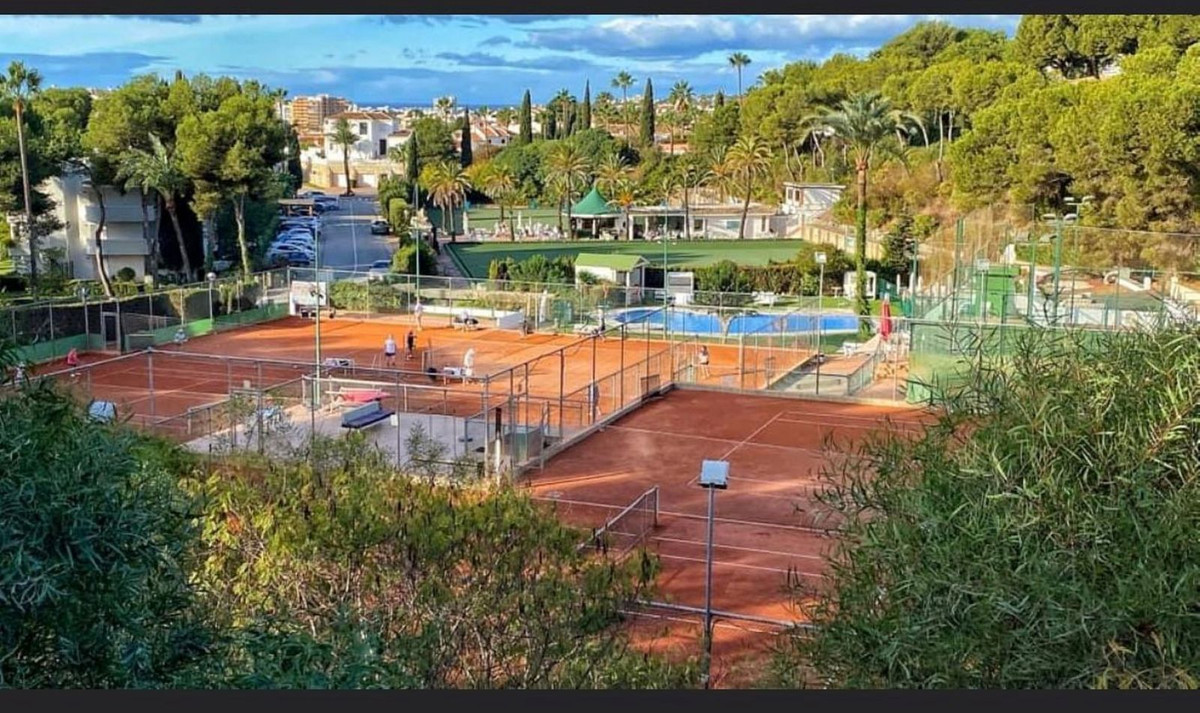 92ff7a9a35d5b08ece9c0749e5851846 - 30