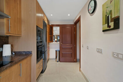 9376cb9c9337ba7d70b7f30532eb13b8 - 13