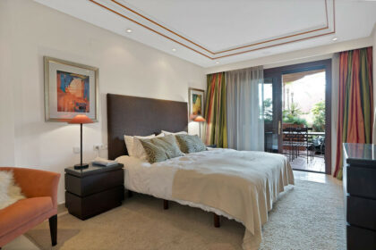 9376cb9c9337ba7d70b7f30532eb13b8 - 17