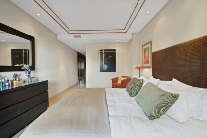 9376cb9c9337ba7d70b7f30532eb13b8 - 19