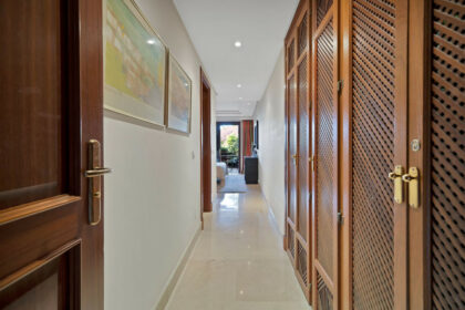 9376cb9c9337ba7d70b7f30532eb13b8 - 24