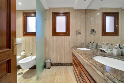 9376cb9c9337ba7d70b7f30532eb13b8 - 25