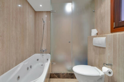 9376cb9c9337ba7d70b7f30532eb13b8 - 26