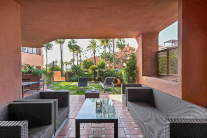 9376cb9c9337ba7d70b7f30532eb13b8 - 28