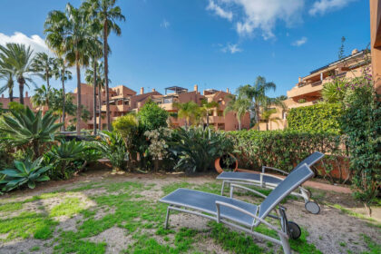 9376cb9c9337ba7d70b7f30532eb13b8 - 31