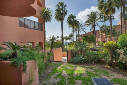 9376cb9c9337ba7d70b7f30532eb13b8 - 37