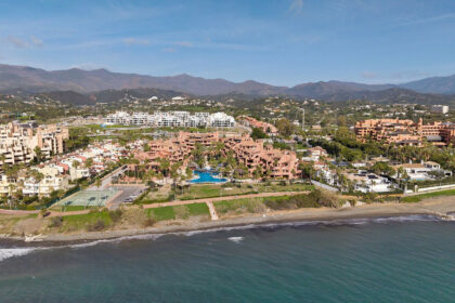 9376cb9c9337ba7d70b7f30532eb13b8 - 38