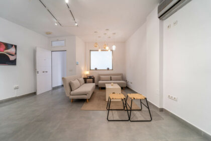 9406283a01f365cc821b2e60f2213baa - 30