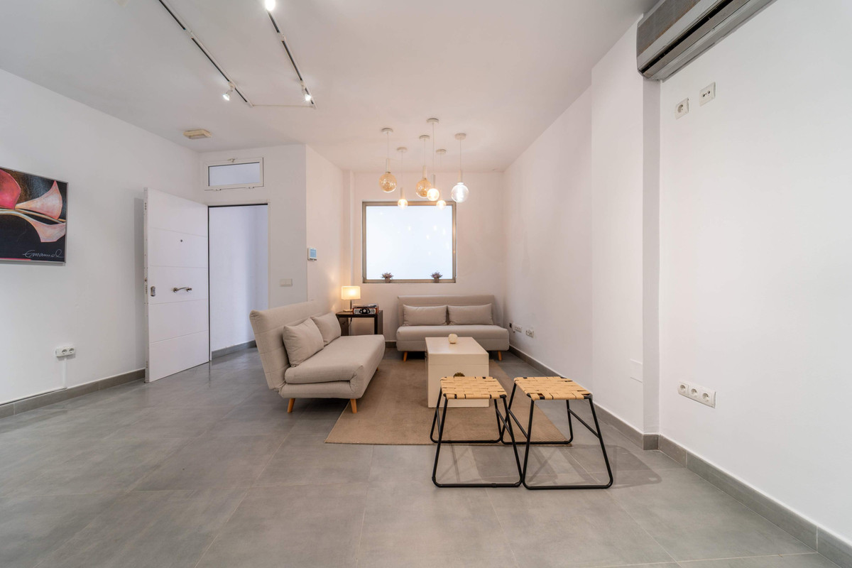 9406283a01f365cc821b2e60f2213baa - 30