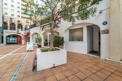 9406283a01f365cc821b2e60f2213baa - 35