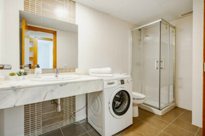 94fa029926b4e037e7e853e2ebdd053a - 12