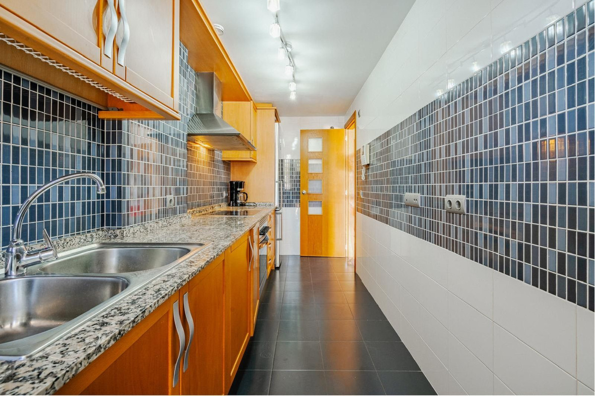 94fa029926b4e037e7e853e2ebdd053a - 3