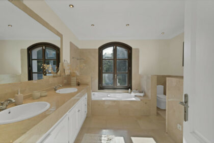 95b5d7f04d0dc9f16ec026227349dcf6 - 44