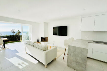 969d0f48b8844e4ecec32d2b5660e63a - 16