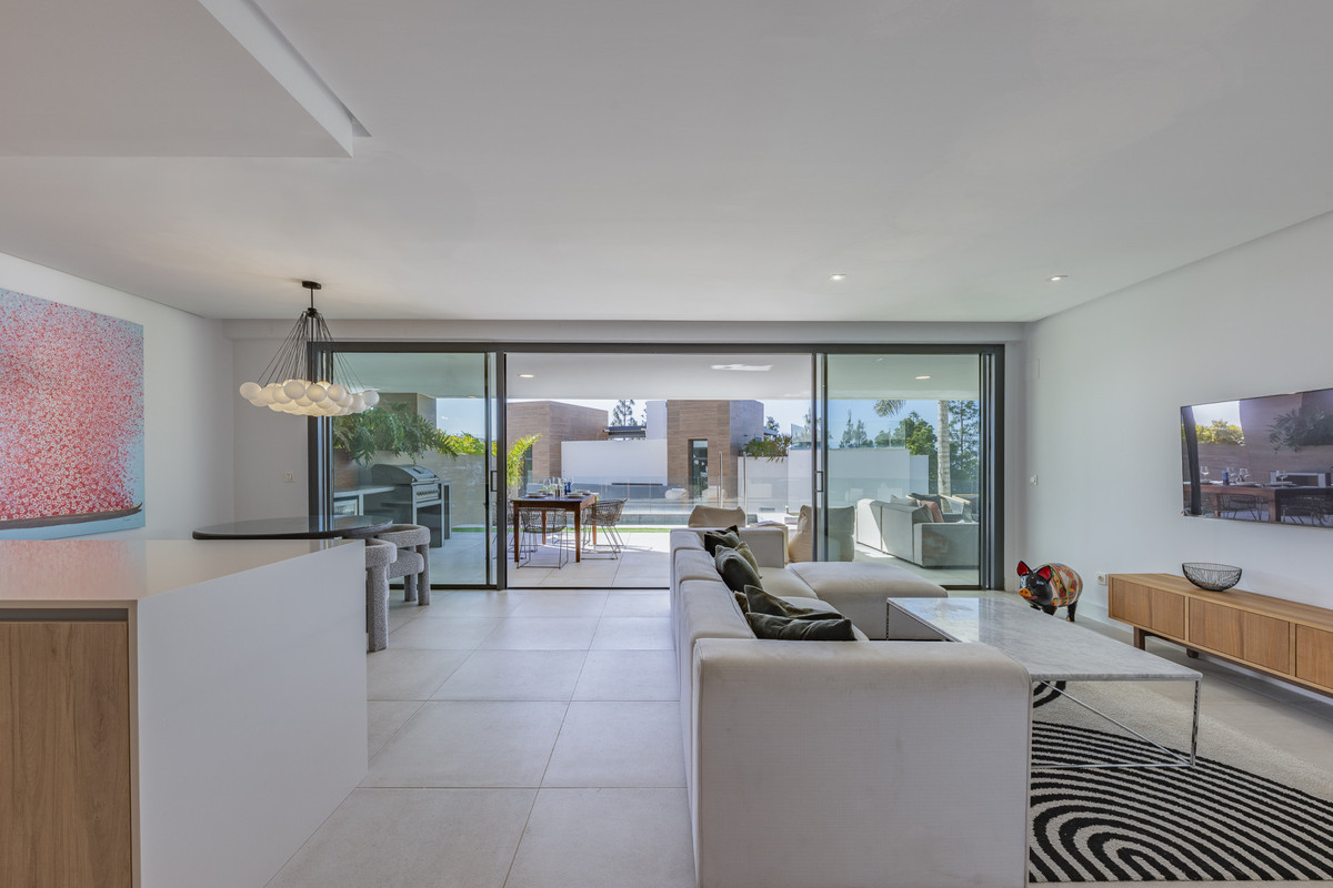 96aa86a7adc88f1f6153e57630191d0f - 11