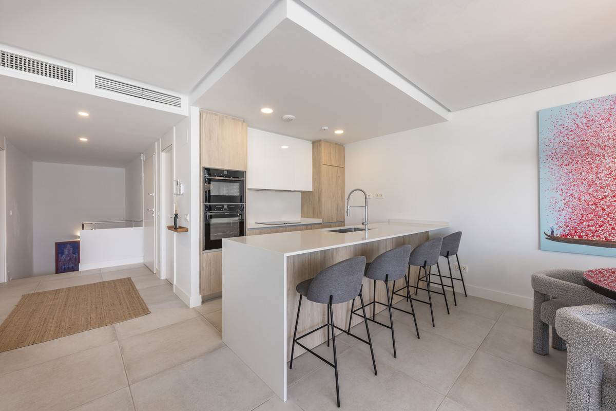 96aa86a7adc88f1f6153e57630191d0f - 17