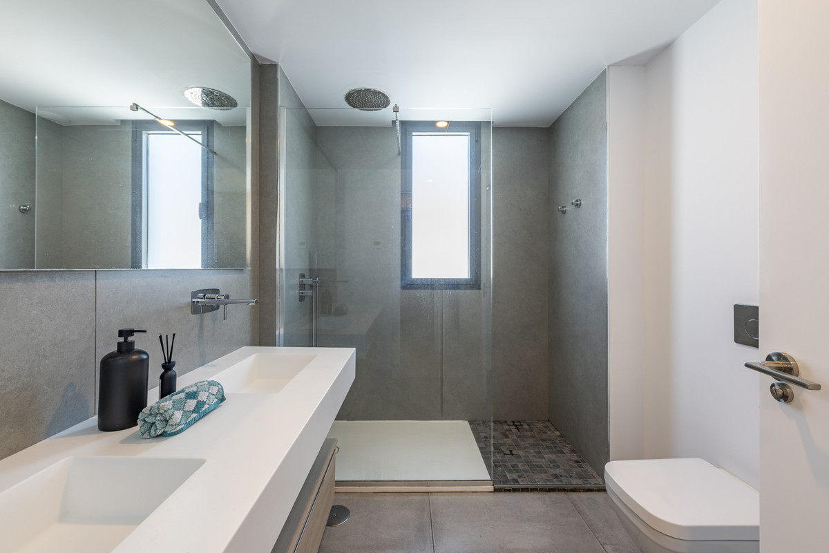 96aa86a7adc88f1f6153e57630191d0f - 25