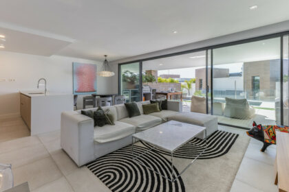 96aa86a7adc88f1f6153e57630191d0f - 9