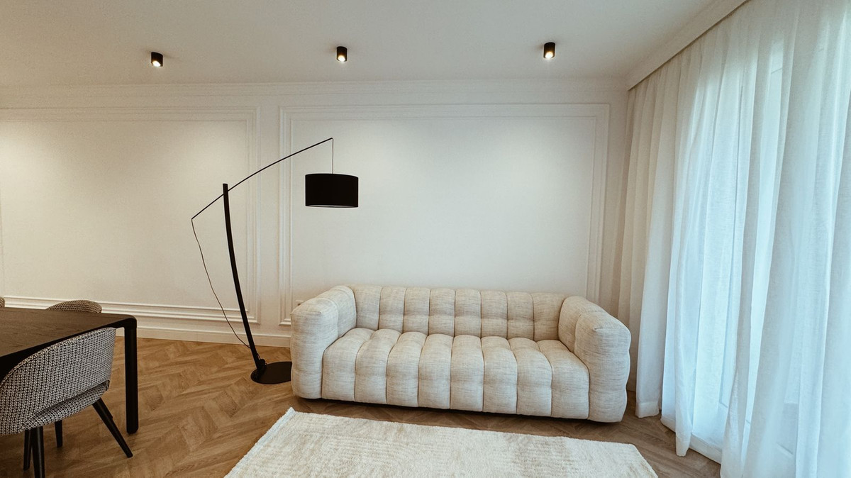 96df8c78be3a9bf4300ed7dbcf54371a - 11