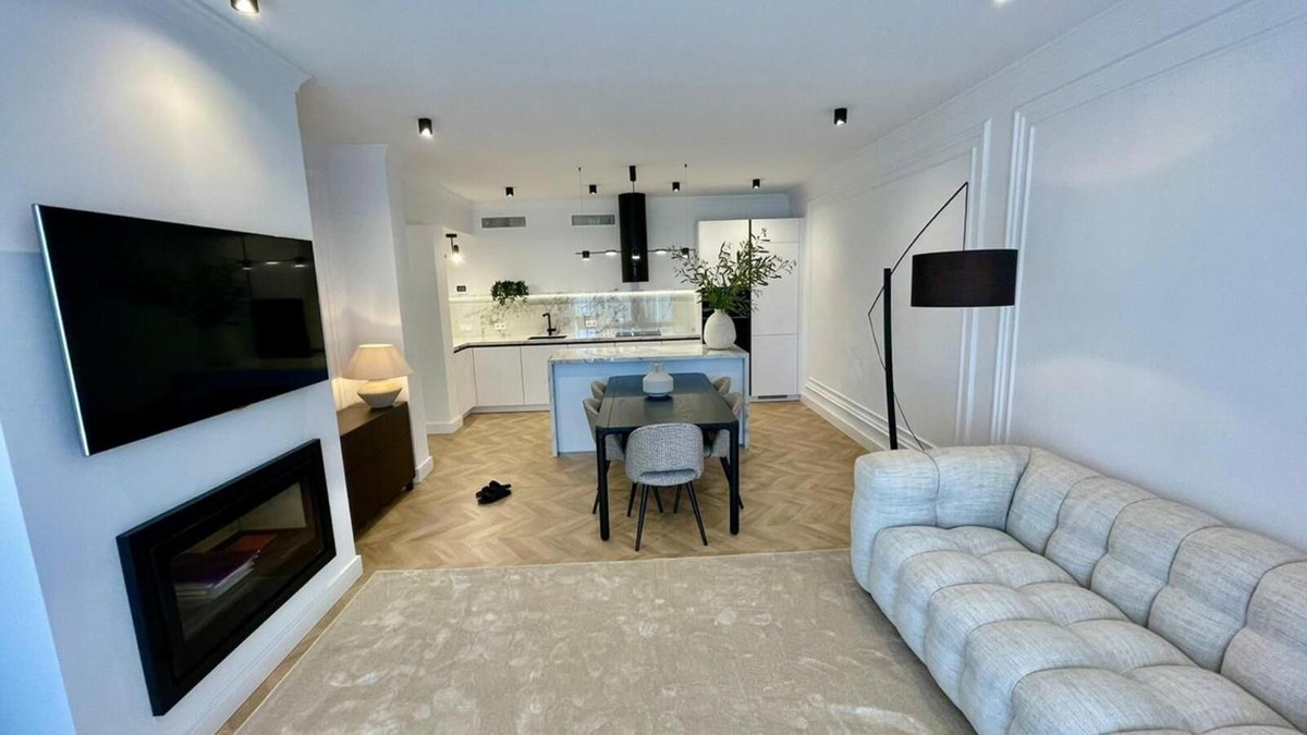 96df8c78be3a9bf4300ed7dbcf54371a - 18