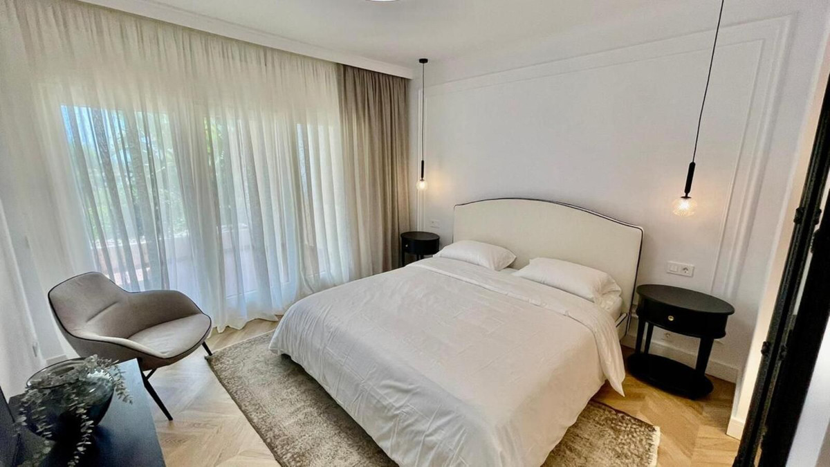 96df8c78be3a9bf4300ed7dbcf54371a - 23