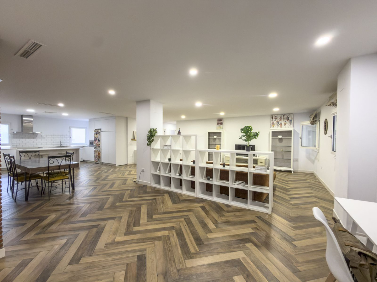 978e544763f468eaf06b6c9b1c62d631 - 1