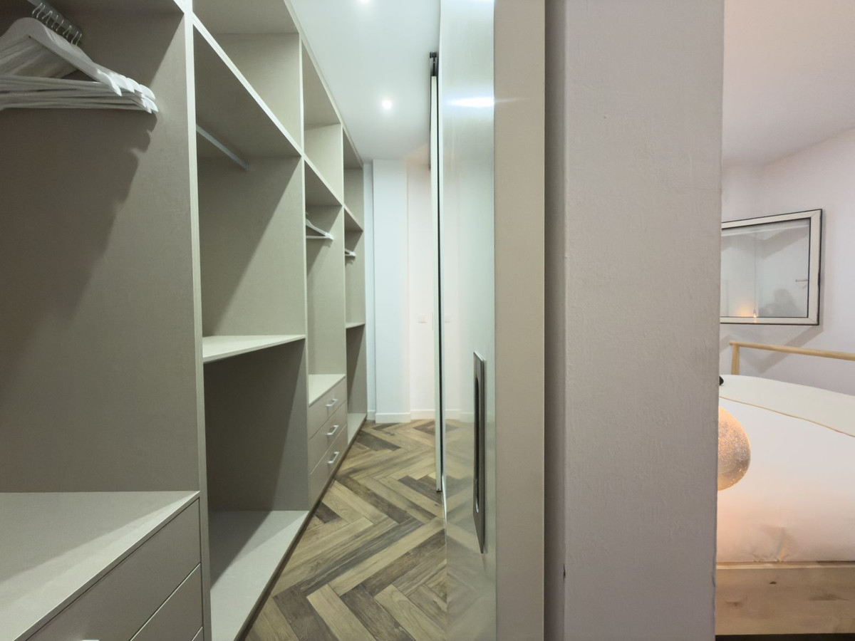 978e544763f468eaf06b6c9b1c62d631 - 13