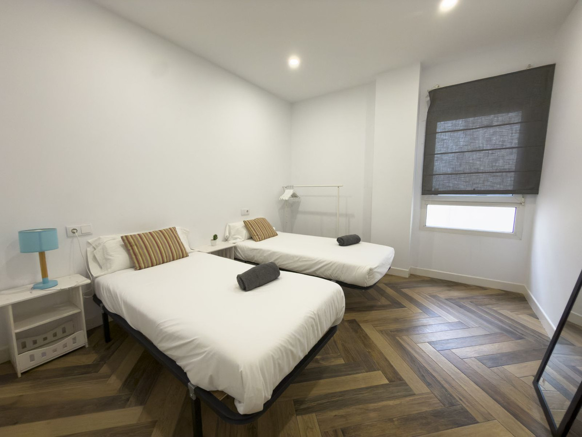 978e544763f468eaf06b6c9b1c62d631 - 22