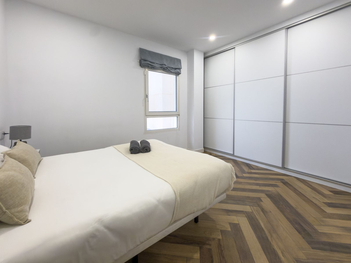 978e544763f468eaf06b6c9b1c62d631 - 24