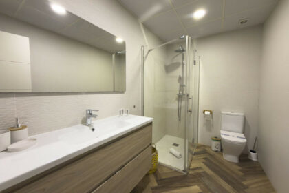 978e544763f468eaf06b6c9b1c62d631 - 26