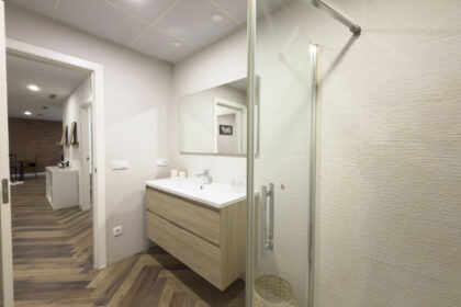 978e544763f468eaf06b6c9b1c62d631 - 28