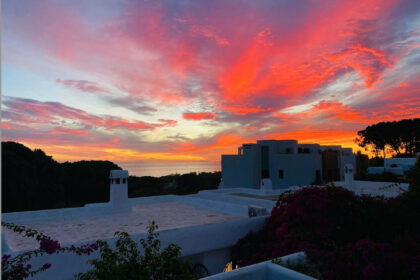 97aa0227bbc9c21bc930dbc221bda942 - 1