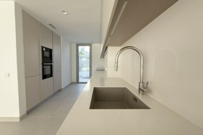 9870b81ca62ccd4b97c7832b6d6771d6 - 12